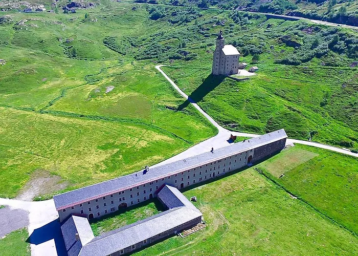 Хостел Gruppenhaus Im Walliser Alpstyle Rosswald