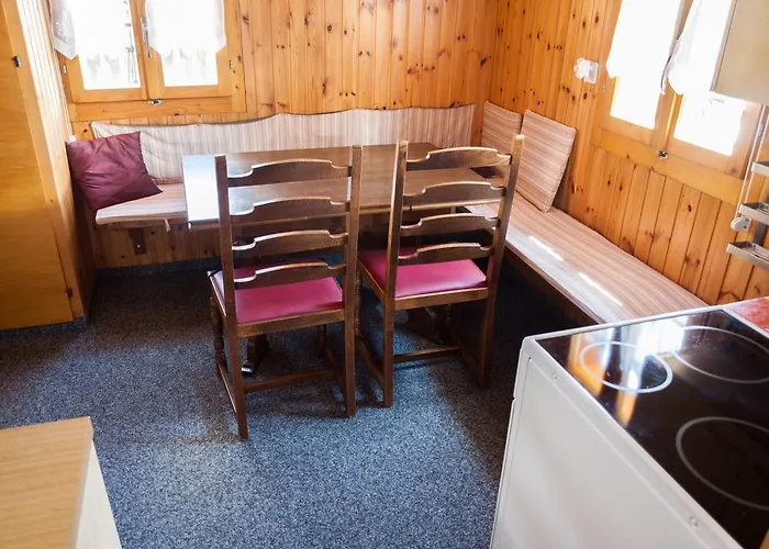 Gruppenhaus Im Walliser Alpstyle Хостел *