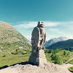 אכסניה Gruppenhaus Im Walliser Alpstyle *